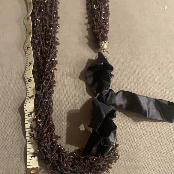 Beautiful necklace - Picture 4 of 4